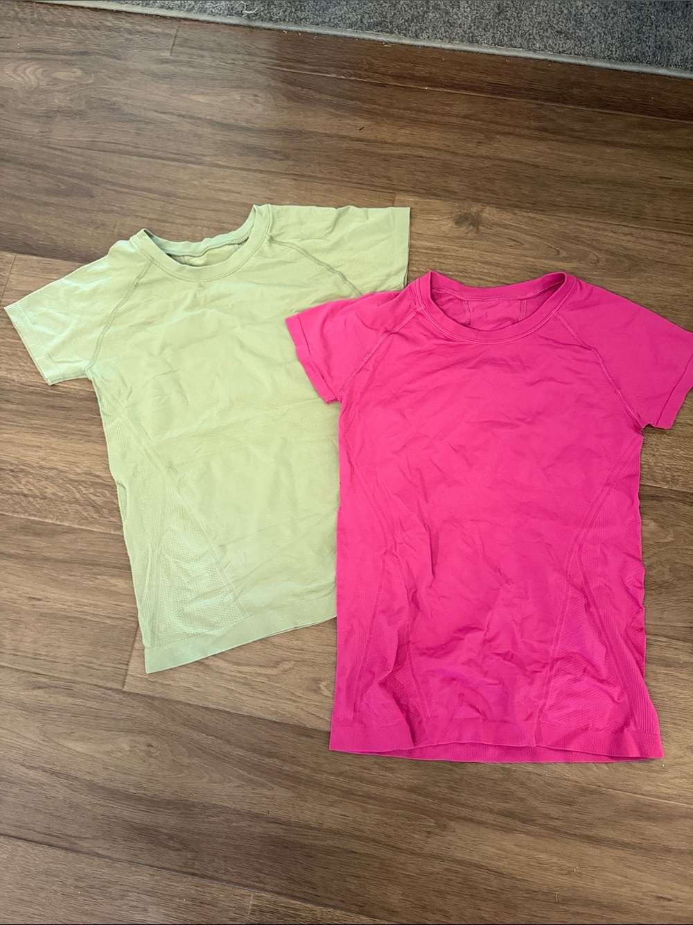 Athleta Momentum Tee Bundle